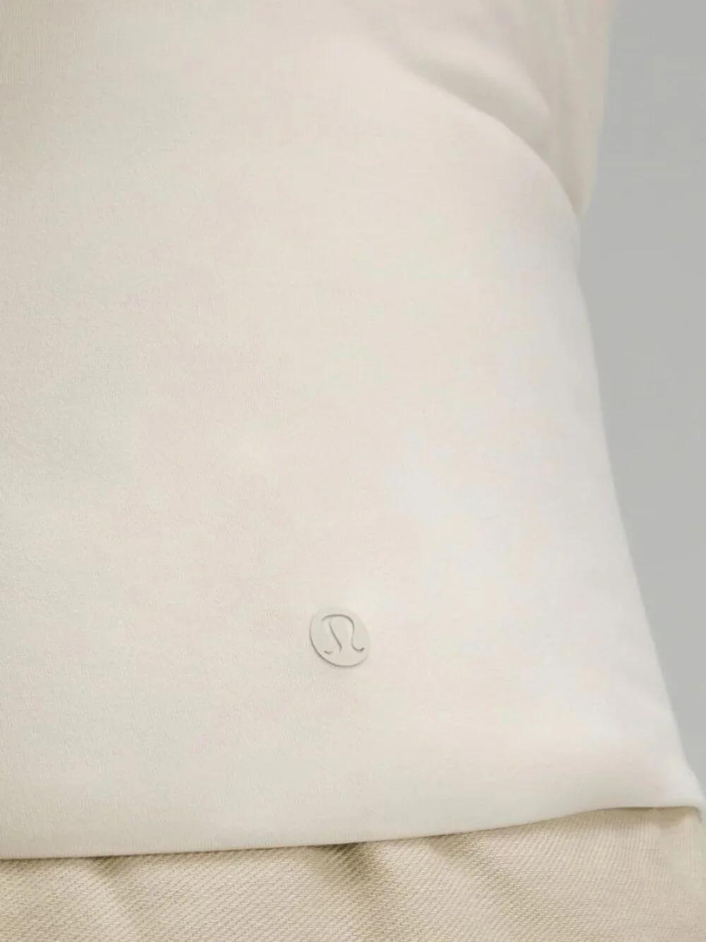 Lululemon Nulu Crewneck Long Sleeve Size M - Picture 3 of 4